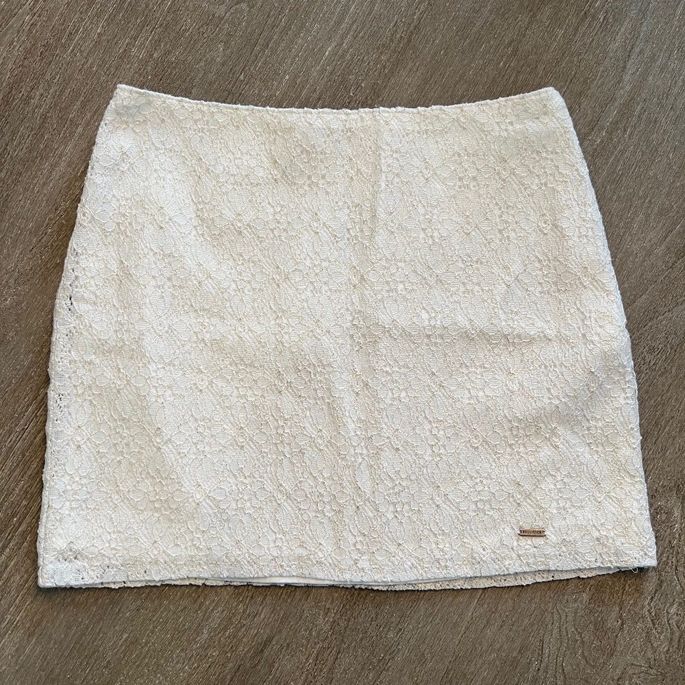 Hollister Ivory Lace Skirt Size 1 NWT